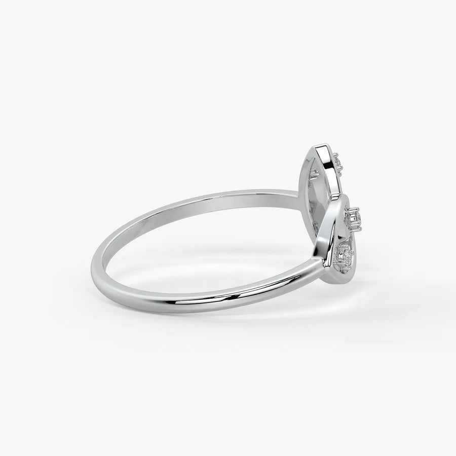 Linked Loop Modern Ladies Ring