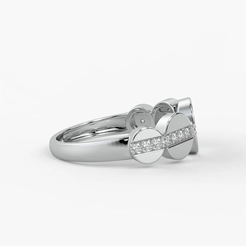 Elvara Glide Oval Spark Ring