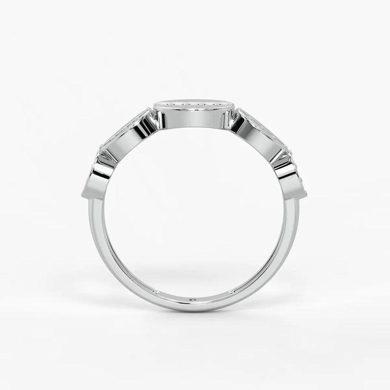 Elvara Glide Oval Spark Ring