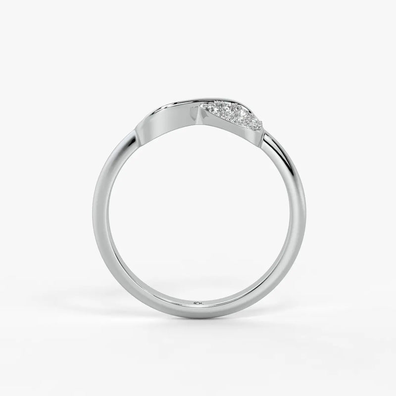 Avelyn Twist Glow Ring