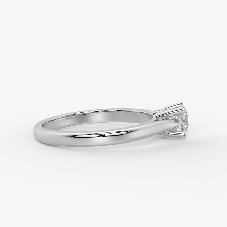 Solv?ra Round Solitaire Diamond Ring