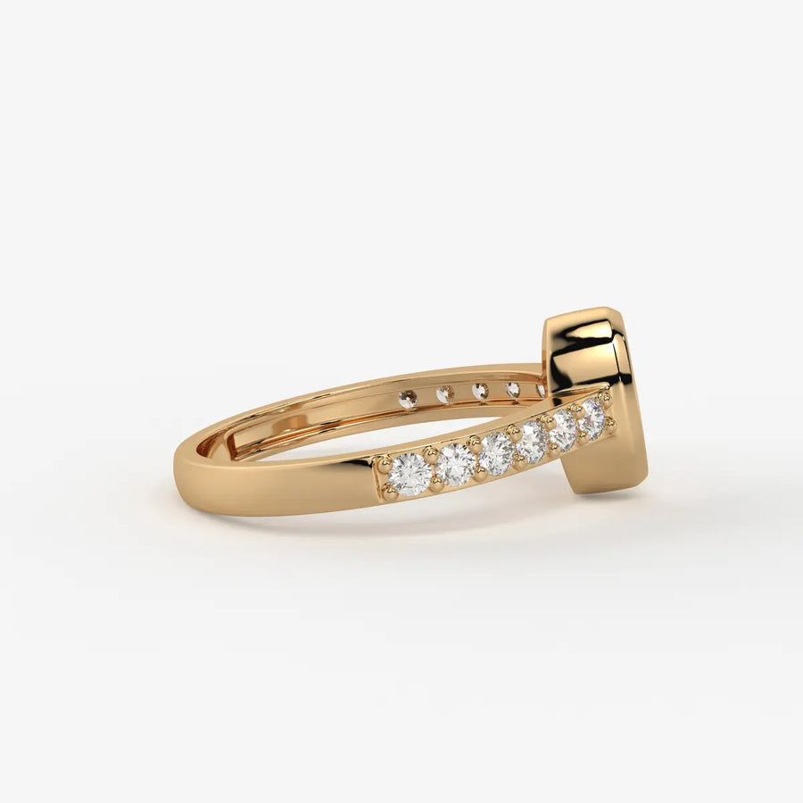 Elowen Oval Halo Diamond Ring