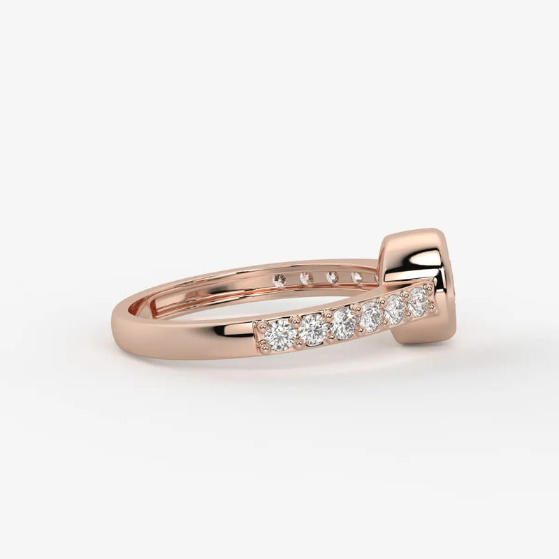 Serenique Round Bezel Diamond Ring