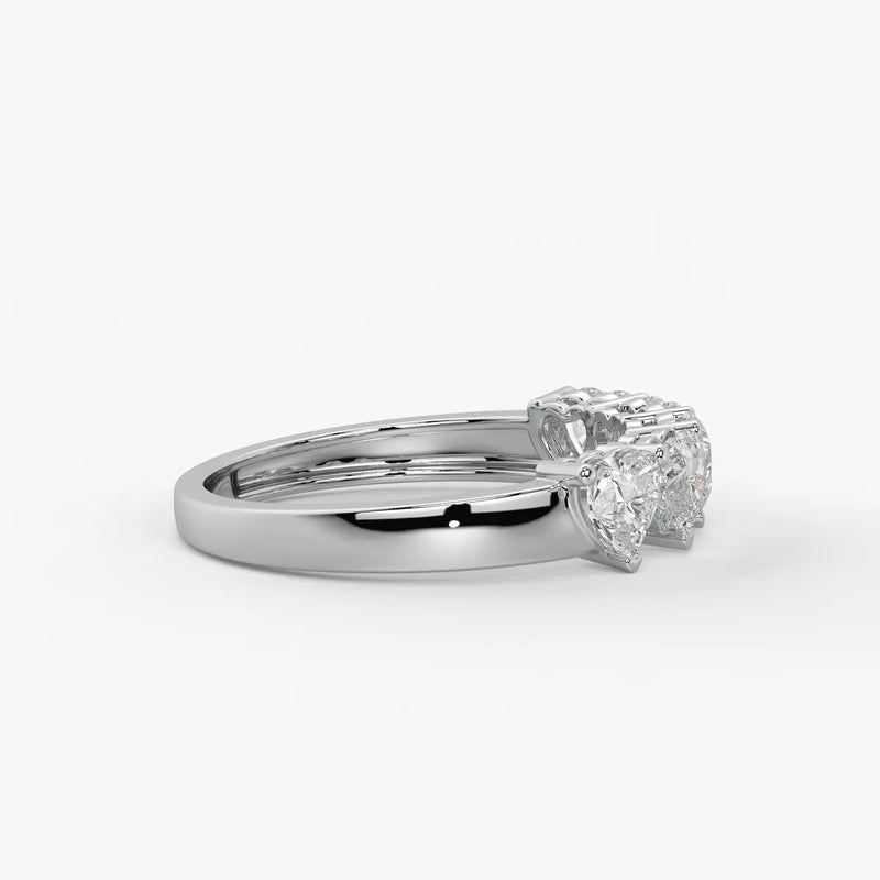 Heartline Verse Diamond Ring