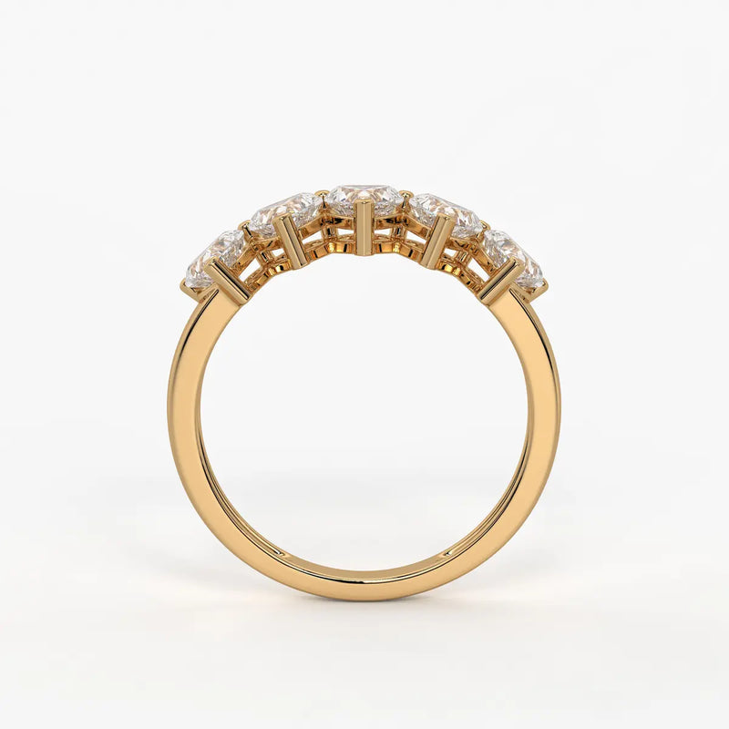 Heartline Verse Diamond Ring