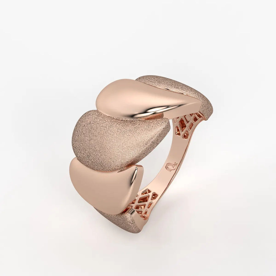Trivexa Sculpted Leaf Statement Ring