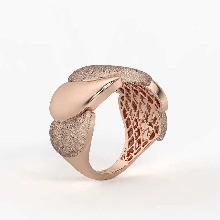 Trivexa Sculpted Leaf Statement Ring